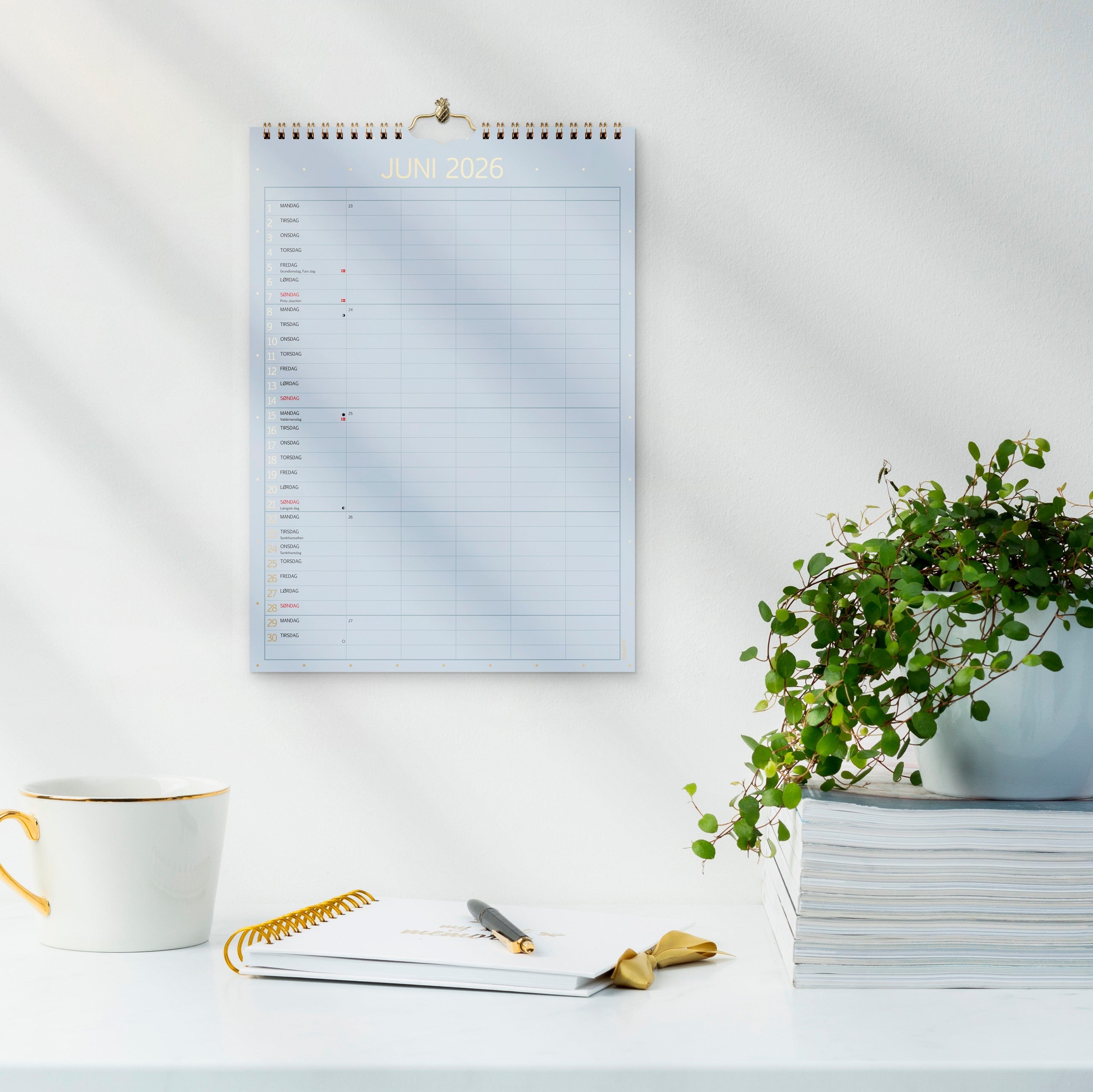 Familiekalender Color lille 2026